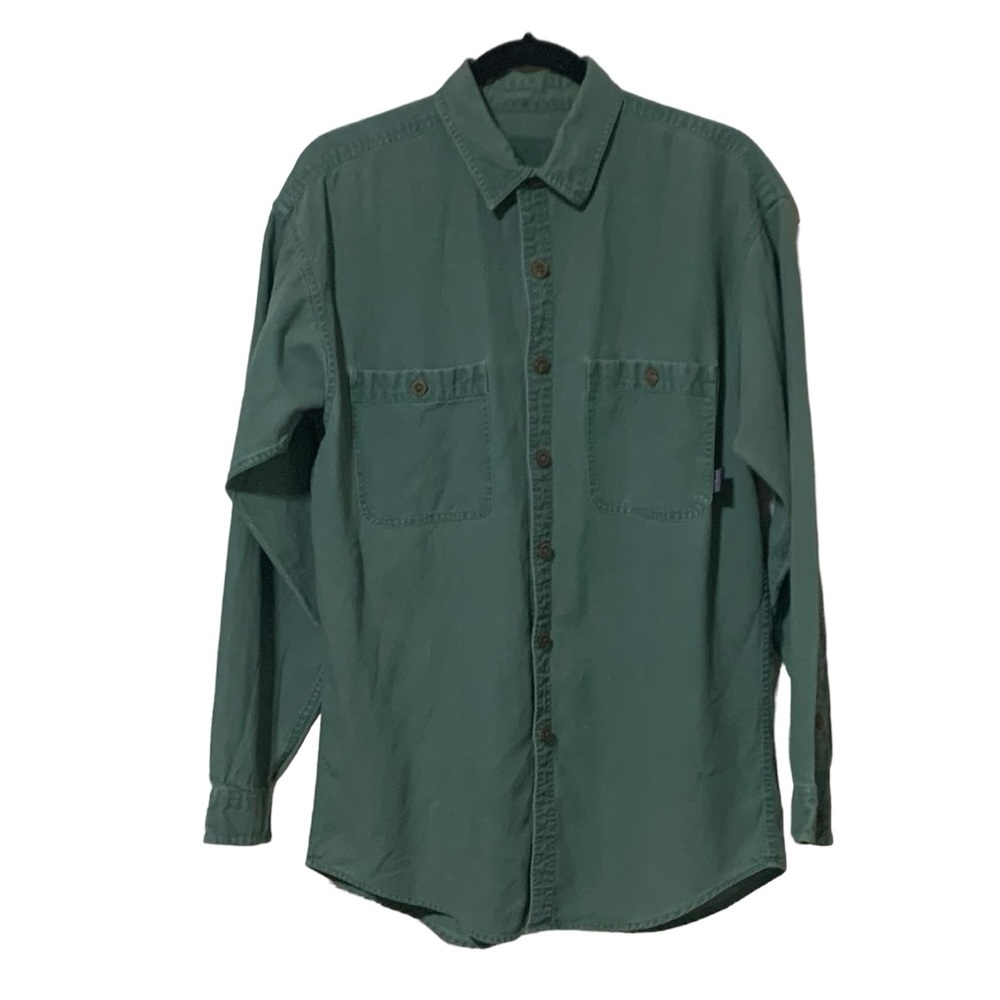 Vintage Patagonia Men’s Green Shirt
